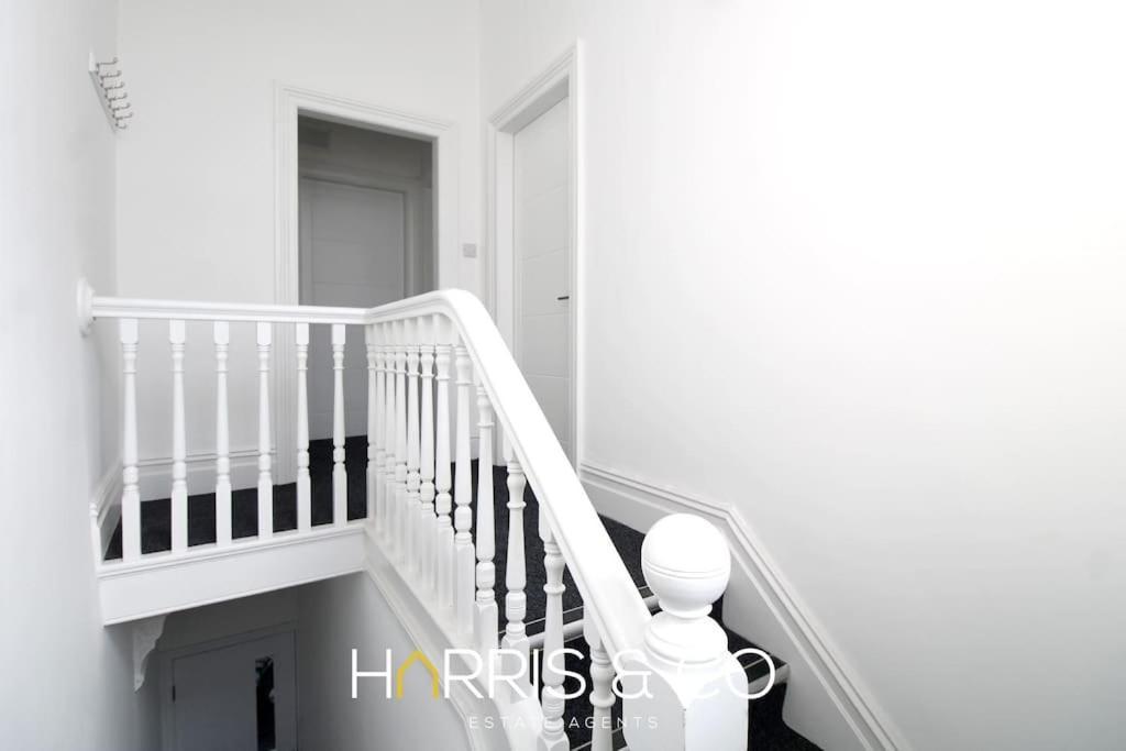 Apartamento Roundtree & Berry - Fleetwood Exterior foto